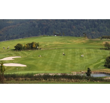 TimeForGolf - Golf Slapy 18 jamek, včetně víkendů